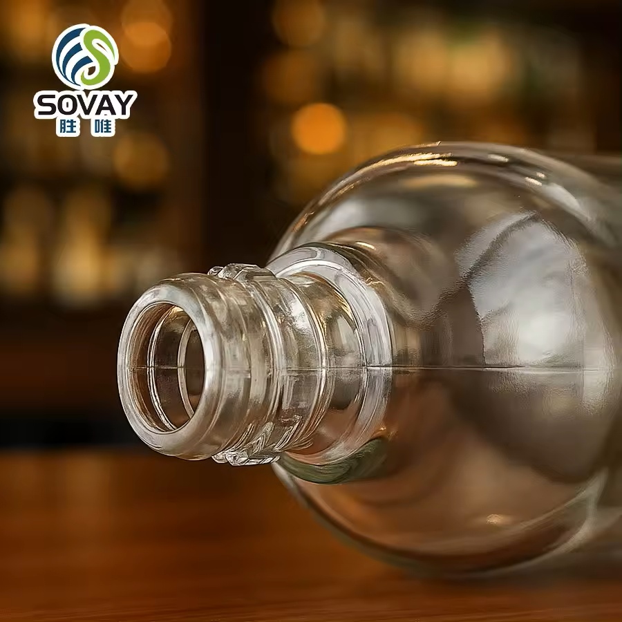 Luxury Handcrafted Crystal Clear Decanter Set Gilded Geometric Design Premium Spirits Vessel Barware Logo Liquor Bottle