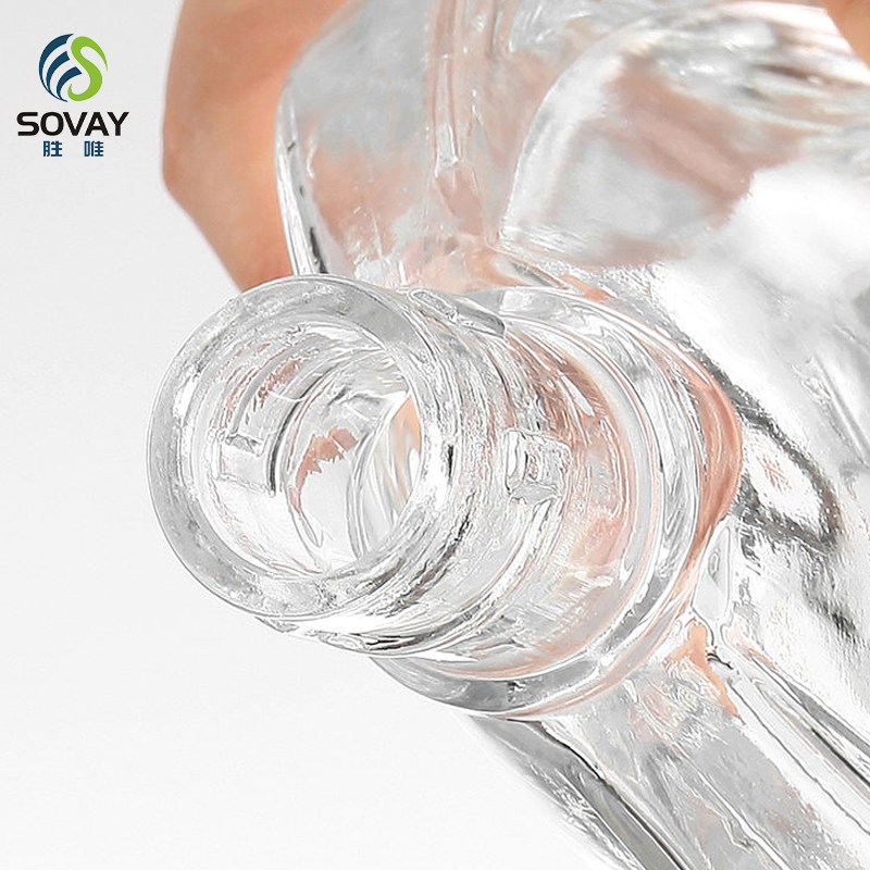 SW65 Empty Recyclable Liquor Bottles Premium Glass Spirits Containers Whisky Gin Alcohol Bottles