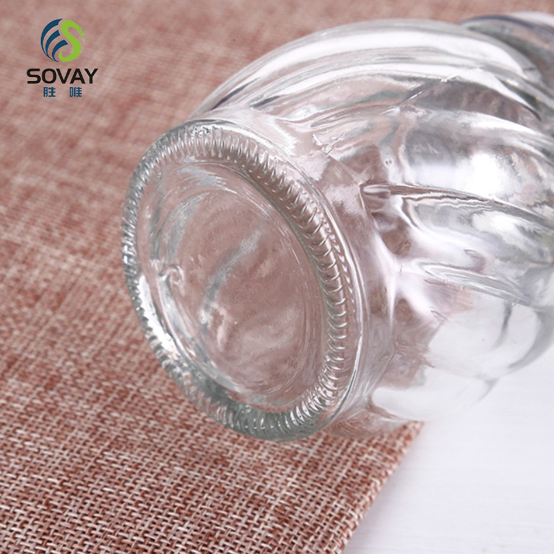 SG57N 6 Ounce Rippled Glass Spice Salt and Pepper Cheese Swirl Shaker with Perforated Top Stainless Steel Lid Restaurant Shakers
