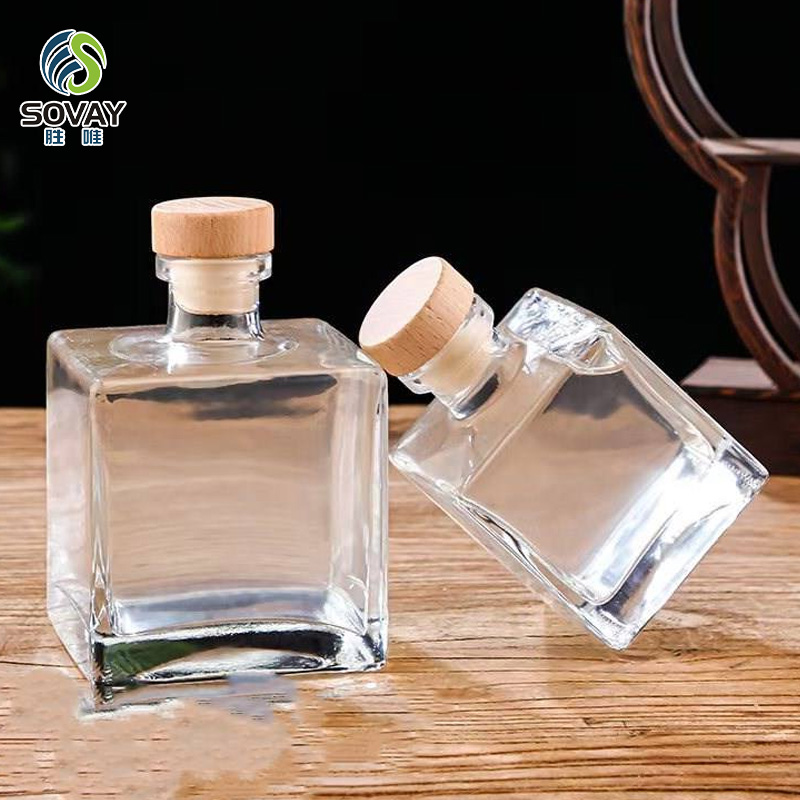SW126N Custom Label 250ml 500ml Square Shaped Glass Wine Bottle Glass Liquor Bottle with Cork Stopper for Tequila Vodka Spirit Whisky