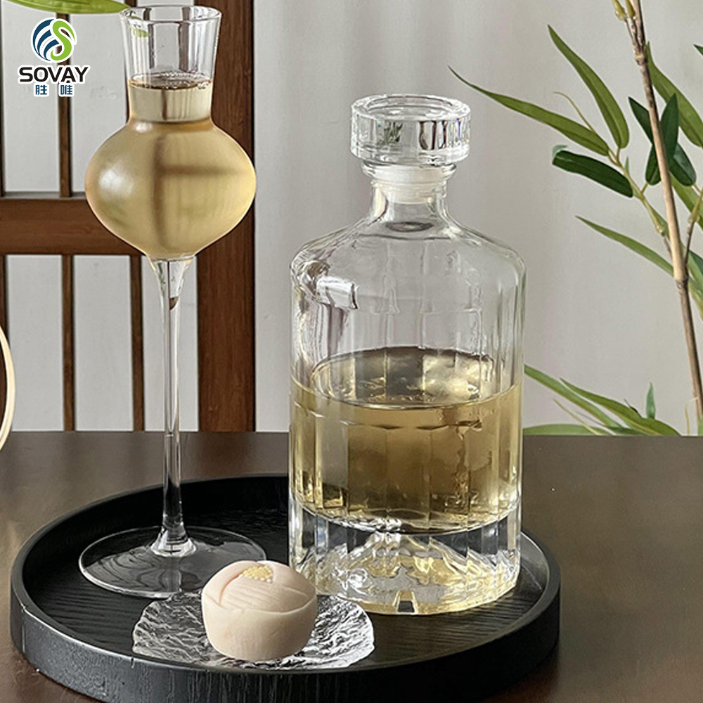 SW164 Cork Sealing Type Fancy Liquor Bottle 100ml 250ml 500ml 1000ml Reusable Glass Bottle for Vodka