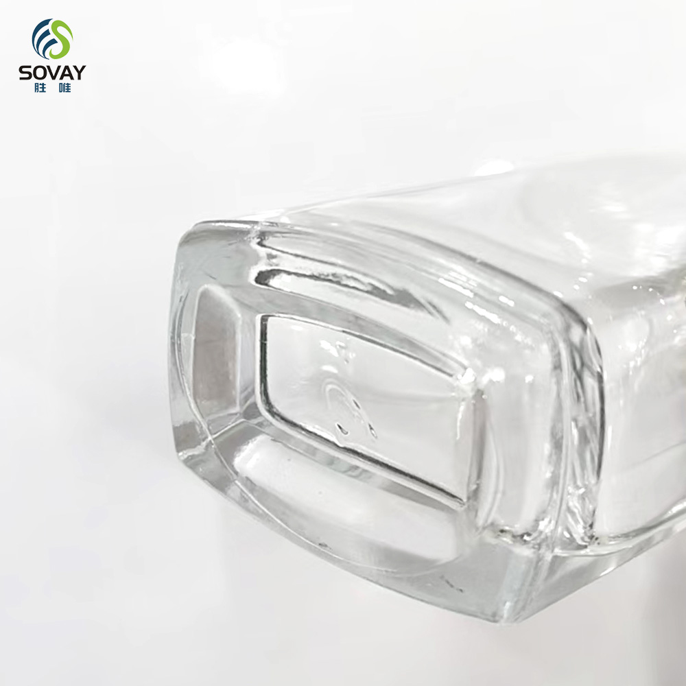 SW168 Antique Embossed Custom Logo Empty Transparent Alcohol Glass Bottle 500ml