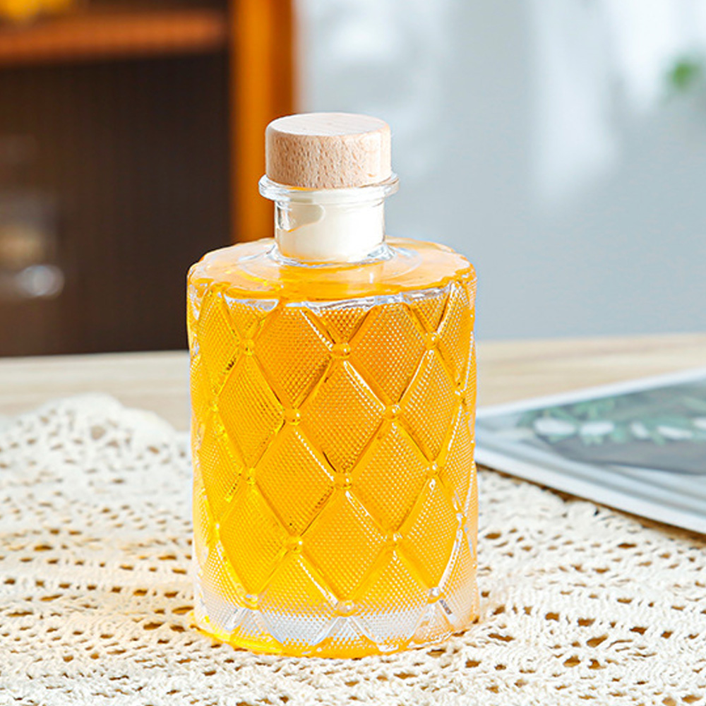 SW147N 200ml Clear Cylinder Reed Diffuser Glass Bottle with Cork-Sealed Empty Essential Oil Diffuser for Liquid Soap
